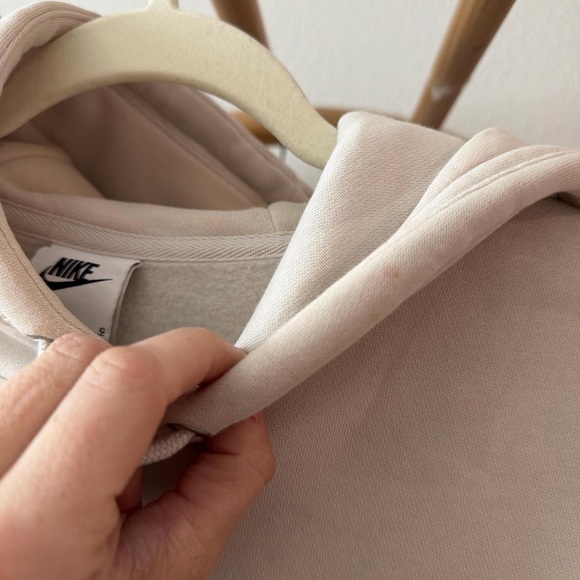Nike Cream Hoodie - Picture 2 of 4